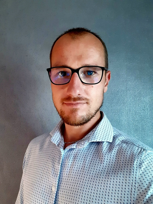 Portrait of Sebastian Kuras, Senior Consultant at Mellonne